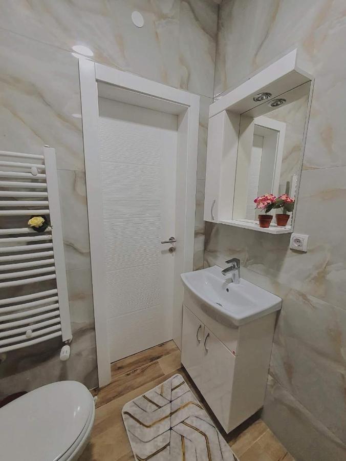 Zara 1 Apartman 비옐리나 외부 사진